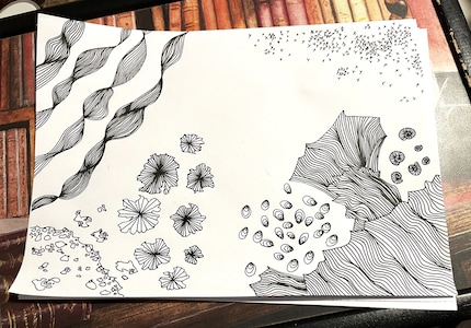 I try things out a little, combine different patterns and am once again delighted with the result, but above all with the calm and inner peace I’ve achieved.
