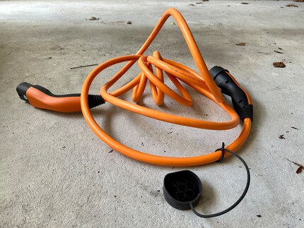 Here, the cable’s clearly not going back to its original shape.