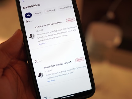 Der grösste Teil der App ist deutsch, einiges wurde dann aber auch nicht aus dem Englischen übersetzt.