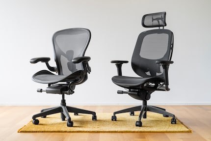 The Razer Fujin Pro (right) is built on the same principle as my trusty Herman Miller Aeron, size B (left), which I sit on every day.