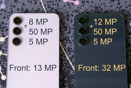 Die Kameras sind gut, unterscheiden sich aber nur theoretisch voneinander. Links das Samsung Galaxy A35.