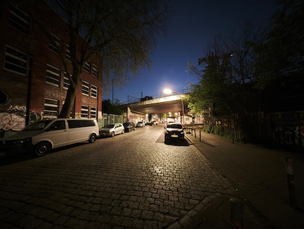 Ultraweitwinkelkamera mit Nachtmodus.
