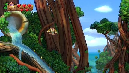 Funky has five health points, the other Kongs only two. He can also fall in a controlled manner with his surfboard and sail across small pits.