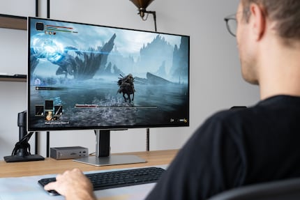 Das Bild des Odyssey OLED G8 ist insgesamt hervorragend, das Panel wäre aber zu noch mehr fähig.