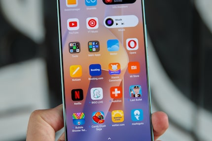 Die vorinstallierten Werbe-Apps gehen auf der nächsten Seite noch weiter.