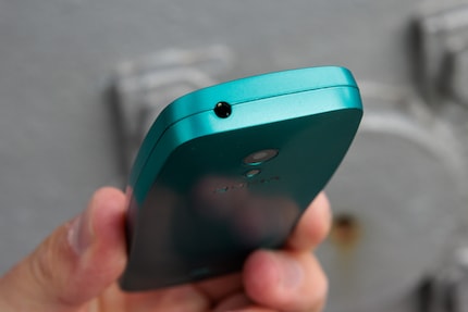 Kopfhörer per Kabel oder Bluetooth verbinden? Beim Nokia 3210 geht beides.