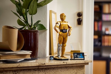 The Lego figure of C-3PO is 38 centimetres tall.