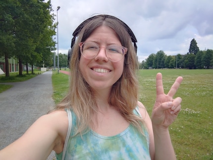 The front camera does the job for a summer selfie.