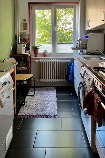 Darum steht die Waschmaschine in der Küche – und klaut einem Geschirrspüler den Platz.