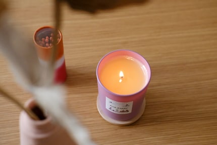 In my opinion, the fragrance is ideal for the bedroom or bathroom.