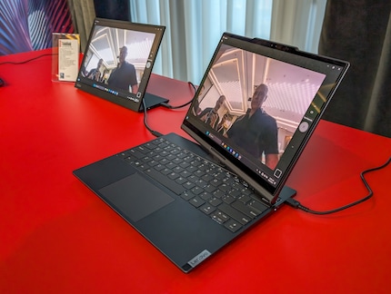 Bei mehreren Personen im Blickfeld der Kamera fällt es dem Laptop schwer sich zu entscheiden, wem es folgen soll.