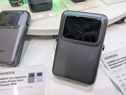 The power banks from Ugreen show emotions.