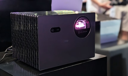 Das Design des VisionMaster Max von Valerion ist definitiv mal was anderes.