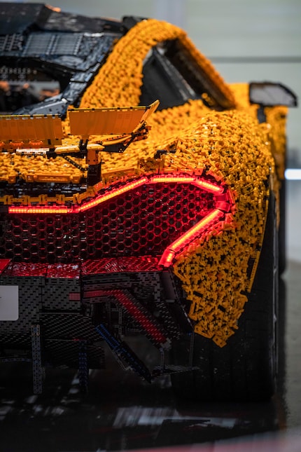 Der McLaren P1 ist das erste Fahrzeug aus Lego, das eine Runde auf einer Rennstrecke absolviert hat.
