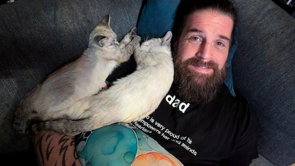 One last cuddle with Snowball and Fineli…
