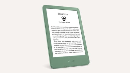 The classic, lightweight Kindle 2024 is available in light green.