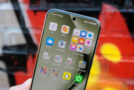 Huawei nervt weiterhin mit zahlreichen vorinstallierten Apps sowie App-Vorschlägen von Drittanbietern.