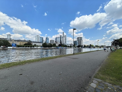 Die Ultraweitwinkelkamera liefert bei Tageslicht gute Fotos.