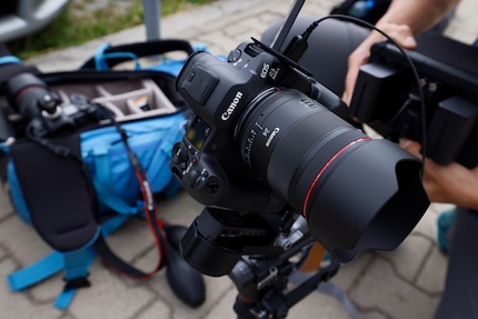 Das RF 24 mm F1.4 L VCM eignet sich auch für Videoanwendungen.