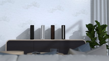 Neben den unterschiedlichen Grössen kommt das Gehäuse auch in diversen Farben oder Designelementen an der Front.