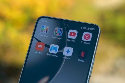 Xiaomi’s hiding plenty of advertising apps in a folder.