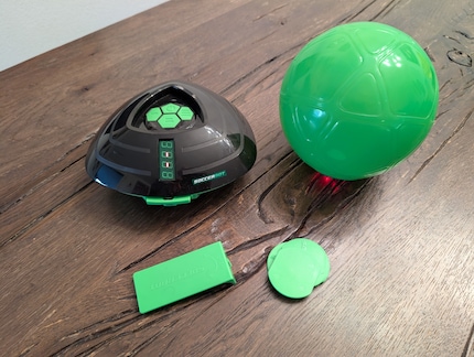 Ball, Roboter und das bescheidene Zubehör.