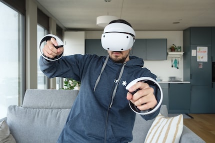 The PS VR2 requires you to go all in physically.