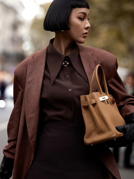 Streetstyle at Paris Fashion Week Spring/Summer 25.