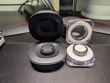 The Samsung case (right) compared with RingConn’s model. Some manufacturers such as Oura or Ultrahuman don’t even offer a charging case.