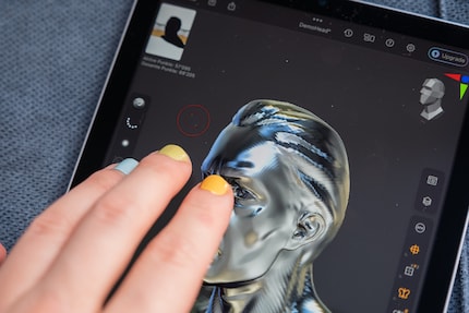 You can use ZBrush on an iPad with your fingers and a pen instead of a keyboard.