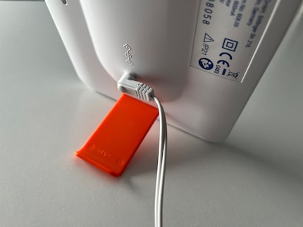 An der kurzen Seite befestigt, habe ich eine Lampe im Hochformat.