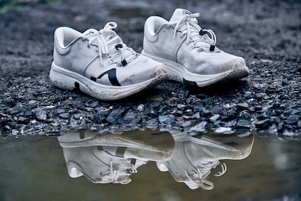 I couldn't get it really clean: after the first few runs, you can see what the shoe has been through.