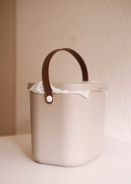 The practical handles make them easy-peasy to carry, even when they’re full to the brim.