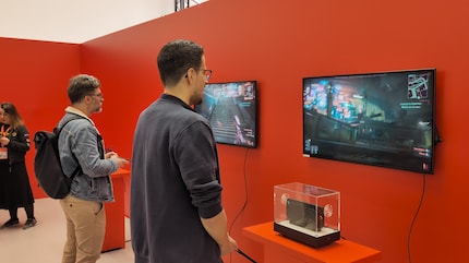 I also briefly played Cyberpunk 2077. It looks great, but only runs at 30 fps.