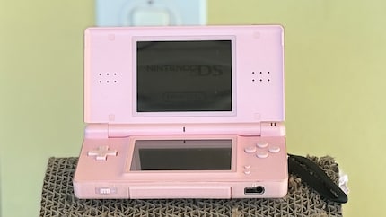 When the DS is open, the microphone stares blankly at me – and yet, I usually ignore it.