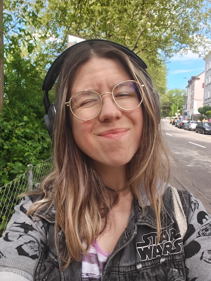 Even though I could easily use the main camera for this, the selfie camera does a very good job.