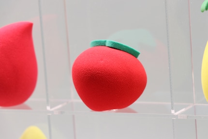 Eine Tomate für mein Gesicht? Ich bin nicht überzeugt. Aussteller: Taikone Technologies
