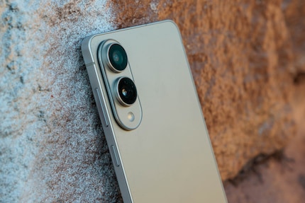 Zwei Kameras sind auf der Rückseite eines Smartphones dieser Preisklasse eine Seltenheit.