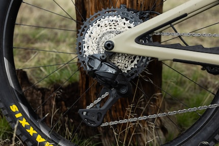 The new DEORE XT M8200 rear derailleur.