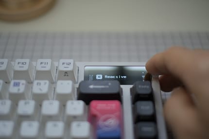 Thanks to the OLED screen, I can change many settings quickly on the keyboard itself.