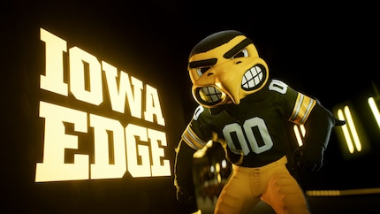 Ich liebe die kleinen Traditionen auf dem College. Hier Herky the Hawk, das Maskottchen der Iowa Hawkeyes. Diese Atmosphäre können mir die NFL und «Madden» nicht bieten.