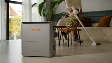 With the HomePower 2000 Ultra you can store electricity from solar panels.