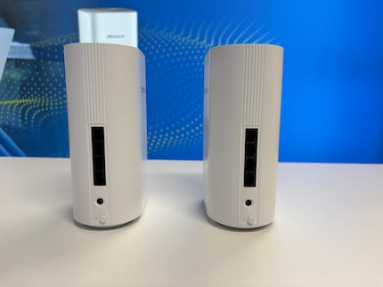 Three times one Gbit/s, one time 2.5 Gbit/s on the back.