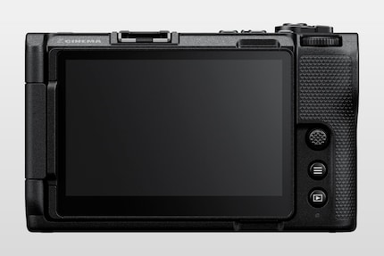 Das 4-Zoll-Display lässt sich aufklappen und drehen.