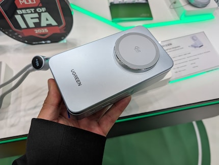 The Ugreen Magflow Magnetic is quite a mock-up.