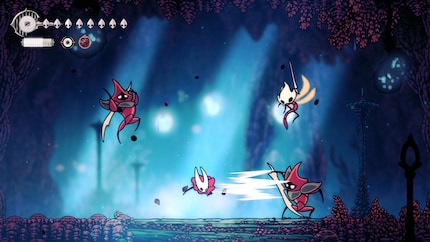 I also prefer the analogue stick for hectic battles against several enemies.