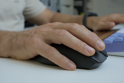 The Deathadder V4 Pro simply feels good.