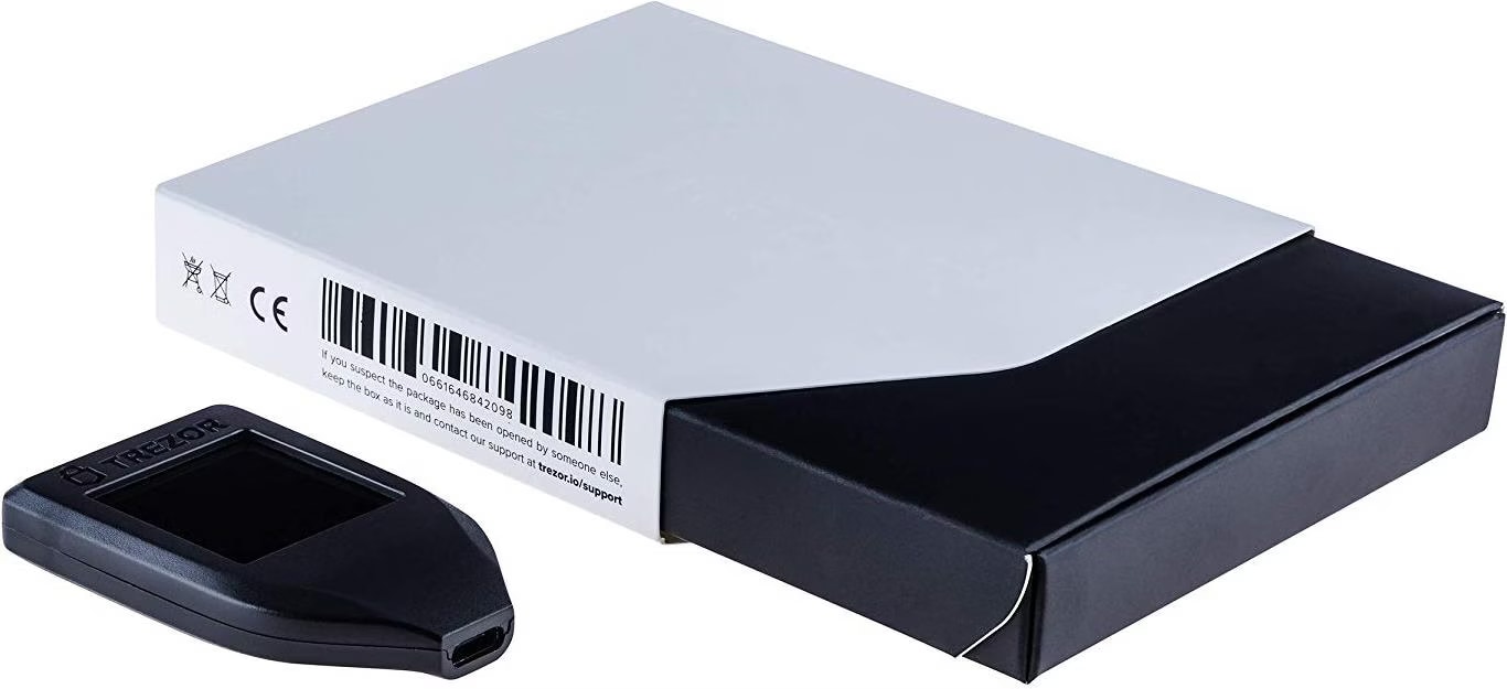 Question about SatoshiLabs Trezor Model T